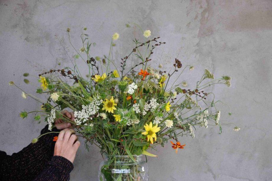 Vaas met bloemen in Borderpakket: Momenten in augustus van Plantwerk