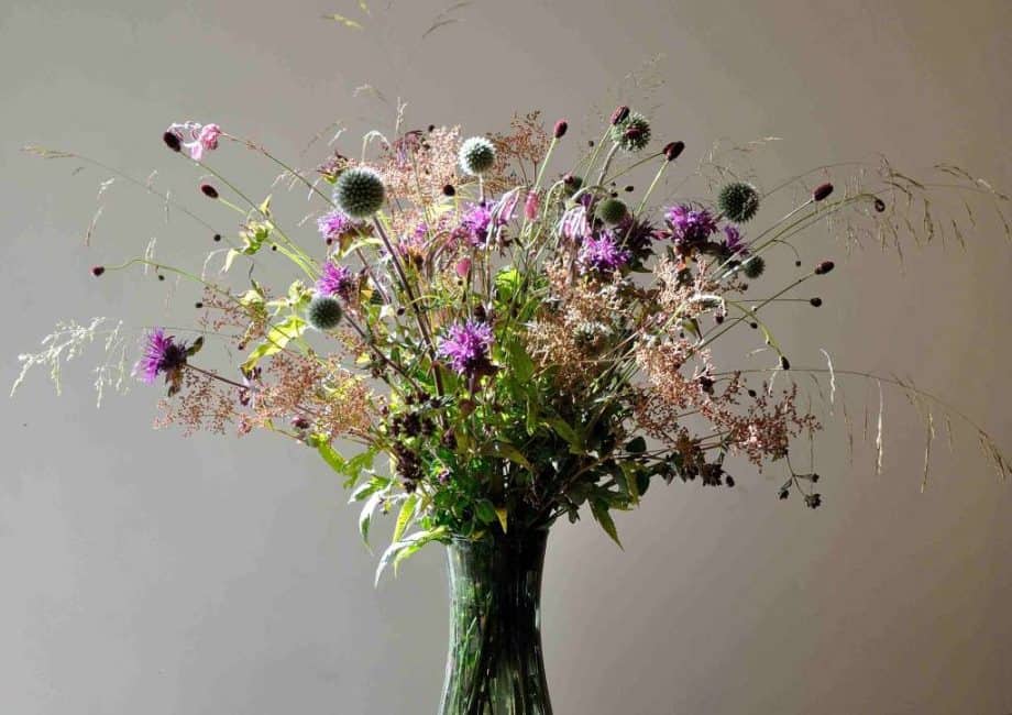 Vaas met bloemen in Borderpakket: Momenten in juli van Plantwerk